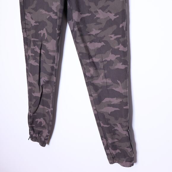 ATHLETA Farallon Jogger Black Olive Camo Mid- Rise Pull-On Active Pant Women's 6 - Picture 6 of 14